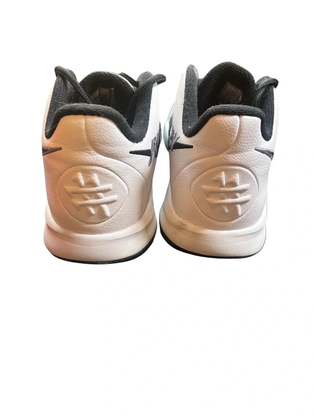 Nike Kyrie Flytrap White Black Cool-Gray BQ5620-102 Youth US SZ 4.5